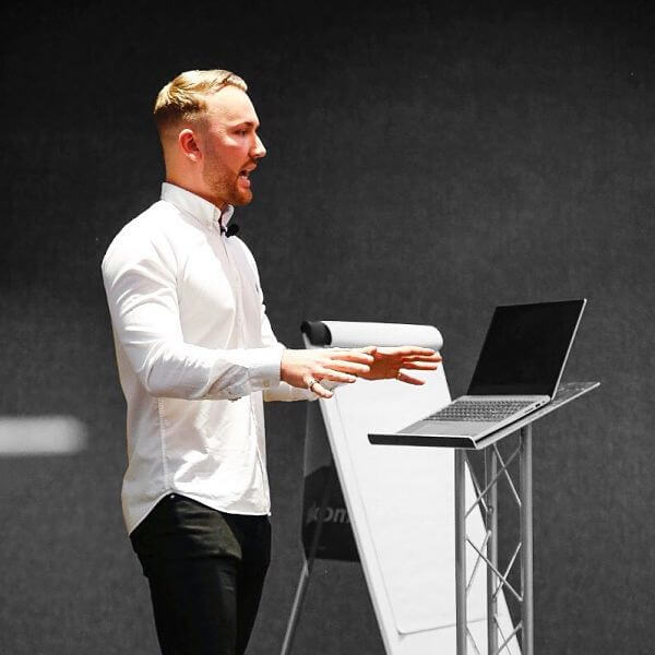 jordan-platten-on-stage-affluent-academy-facebook_opt